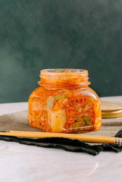 kimchi em frasco de vidro